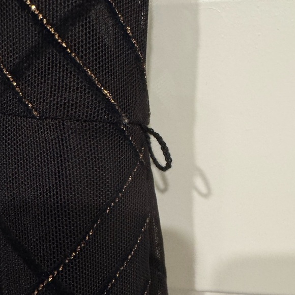 Women’s size 14, Ellen Tracy dress. Black with gold detail - Picture 6 of 7